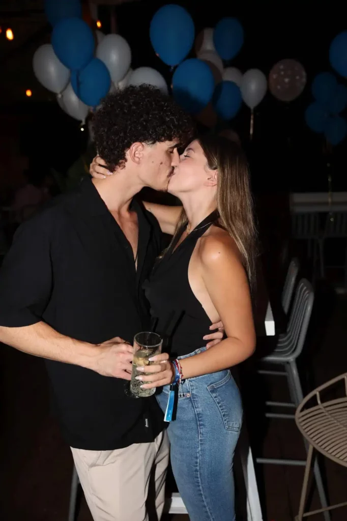 ברק ואופק
